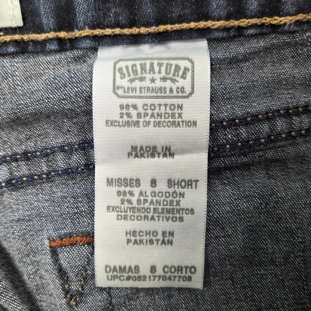Levi's Signature Bootcut Jeans Womens 8 Short Blue Denim Mid Rise Excellent
